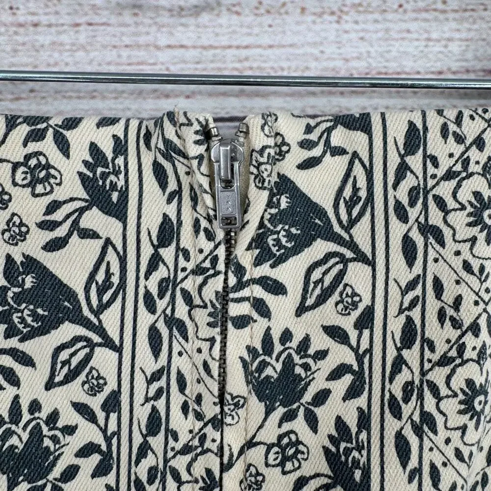 Free‎ People Floral Stretch Mini Pencil Skirt Women's Size 4 Cream/Gray